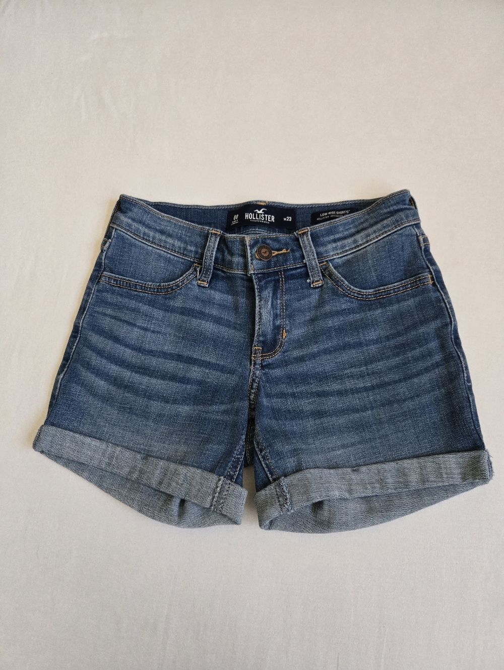 Hollister Low Rise Jean Short Shorts Blue Wash Size 23